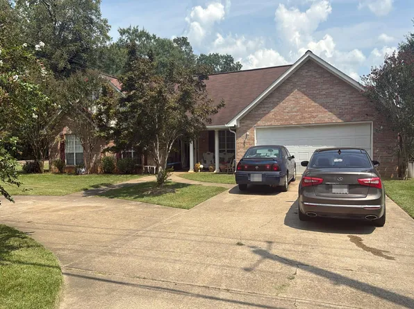 2706 10th Ave, Meridian, MS 39305