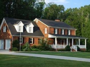 121 Woodedge Dr NE, Calhoun, GA 30701