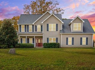 8321 Pearson Farm Ct, Browns Summit, NC 27214
