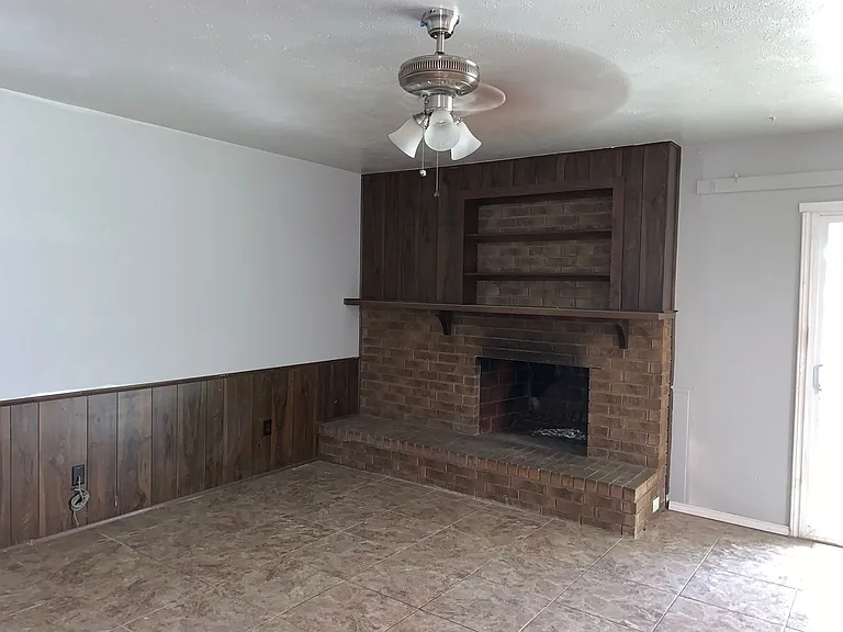 5260 Pruitt Dr — Photo 8