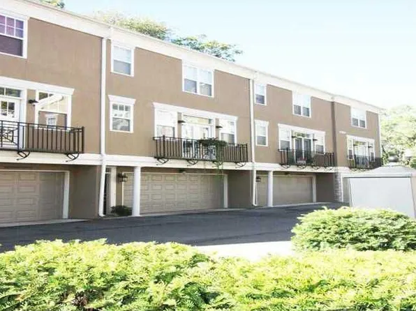 907 Junction Pl, Indianapolis, IN 46220