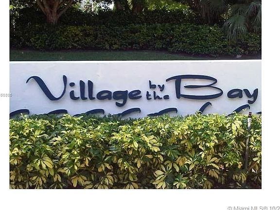 2nd image of 3115 NE 184th St APT 4106