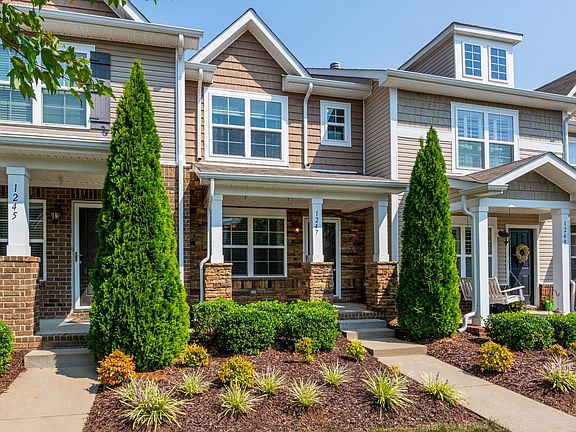 2nd image of 1247 Riverbrook Dr