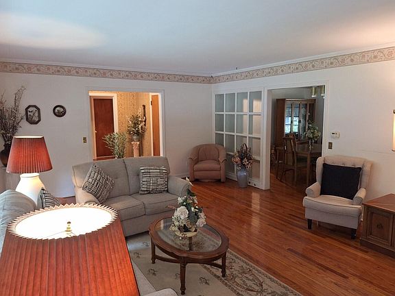 4th image of 3259 Kalamazoo Ave SE