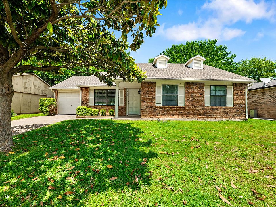 1st image of 3816 Bee Tree Ln