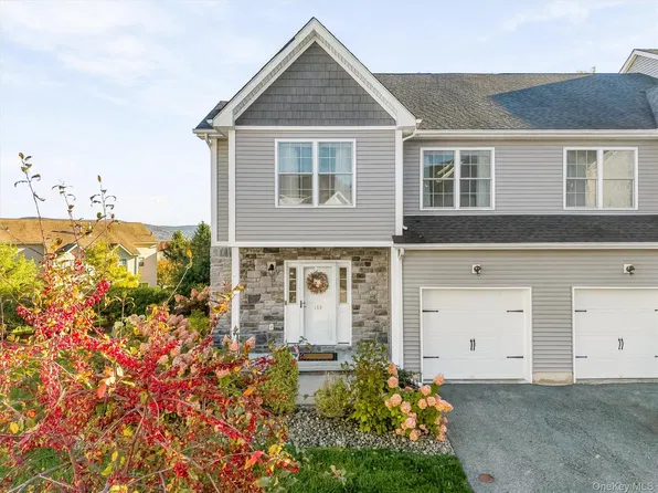 160 Highwood Drive, New Windsor, NY 12553