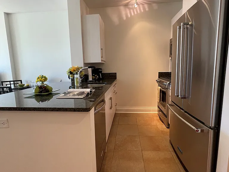 1510 Lexington Ave #11G — Photo 9