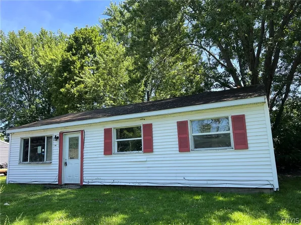 7898 Rinaldo Blvd W, Bridgeport, NY 13030