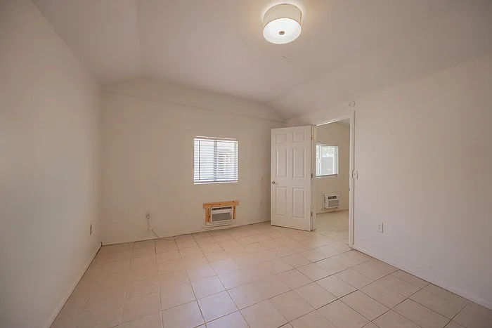 610 N 9th St #4 — Photo 13