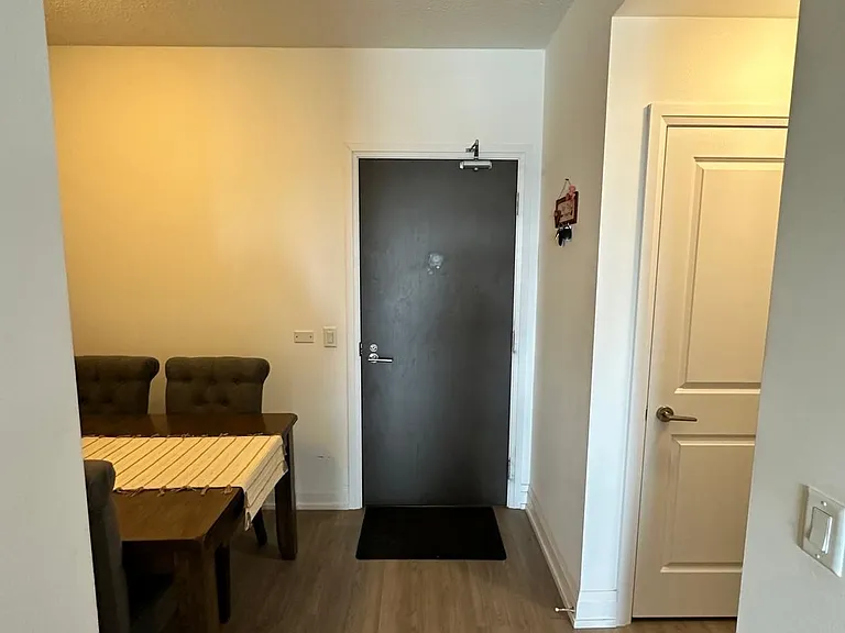 7890 Bathurst St #1706 — Photo 25