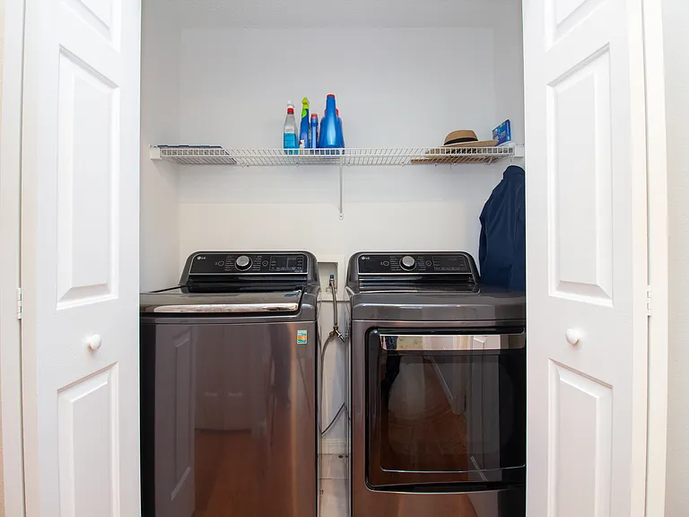 608 Black Lion Dr NE — Photo 15