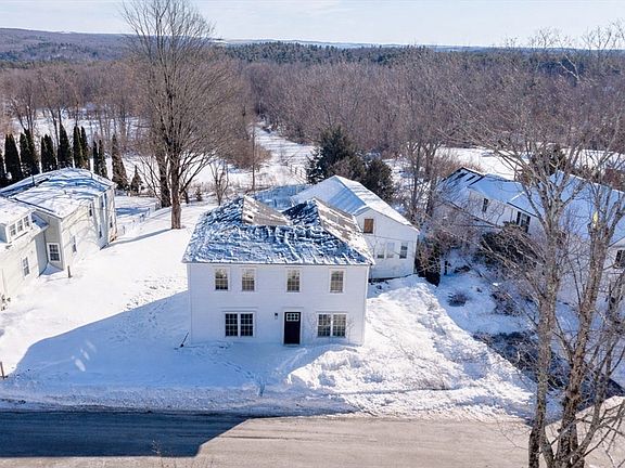 5th image of 67 Maple St