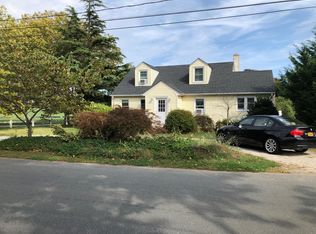 4830 Deep Hole Dr, Mattituck, NY 11952