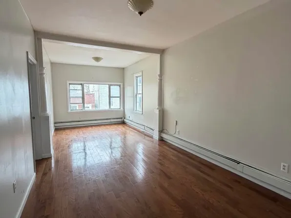 56 Spring St, Lodi, NJ 07644