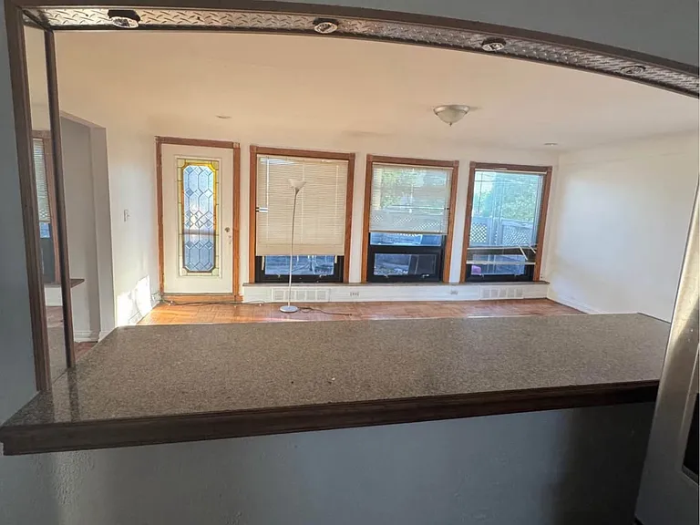 3475 Fort St #2 — Photo 5
