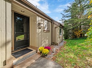 21 Heritage Vlg #B, Southbury, CT 06488