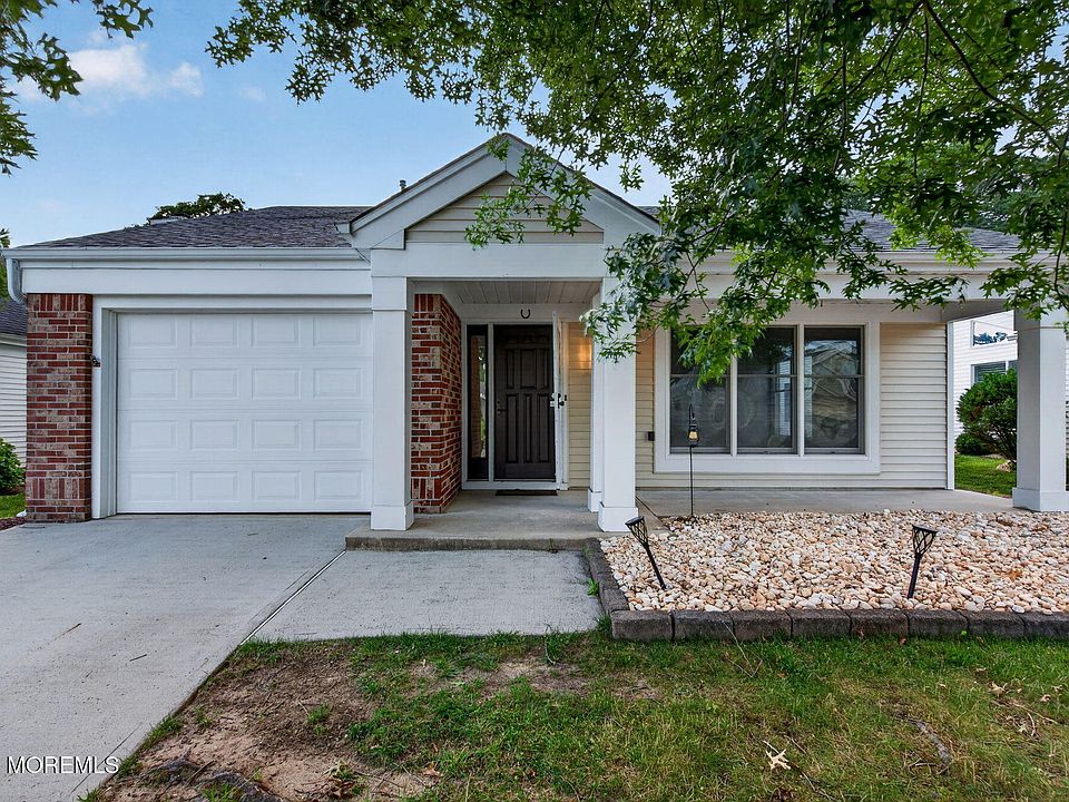 1st image of 2381 Coral Leaf Road