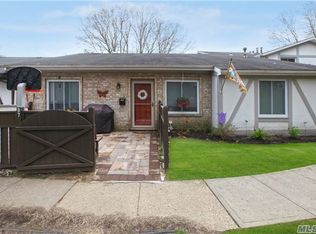 97 Birchwood Rd #24, Medford, NY 11763
