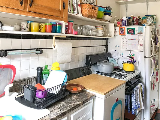 Rented by Brownstone Property Group | media 9