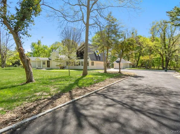 497 Woodbury Road, Cold Spring Harbor, NY 11724