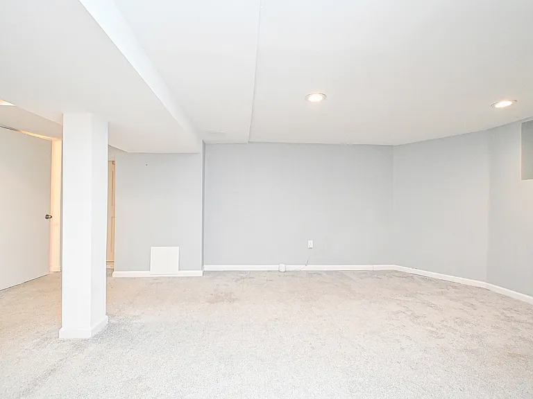2216 Burnett Ave #2 — Photo 15