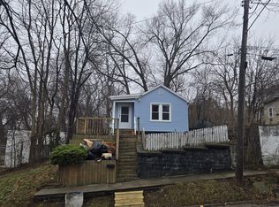 2330 W 30th St, Cleveland, OH