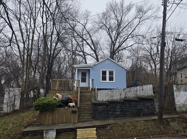 2330 W 30th St, Cleveland, OH 44113