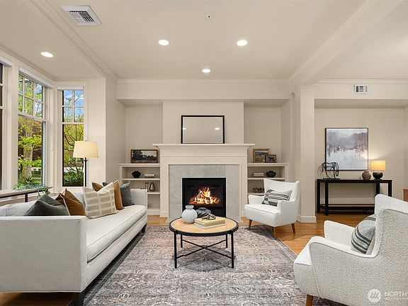 3rd image of 111 W Comstock Street #111