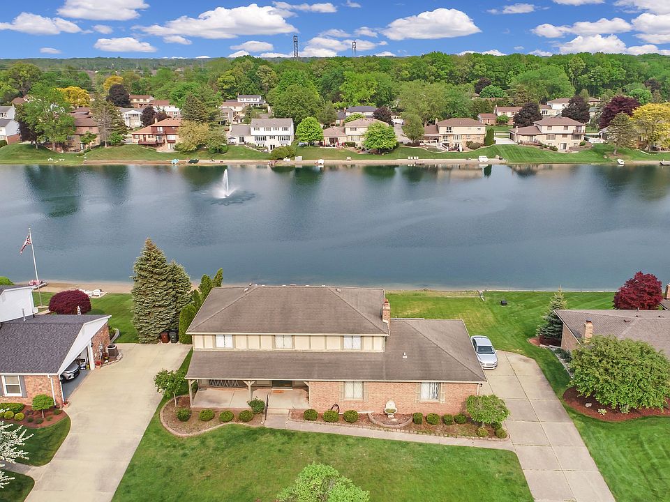 1st image of 54438 Blue Cloud Dr