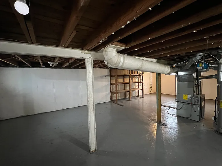 6000 Eaton Dr — Photo 12