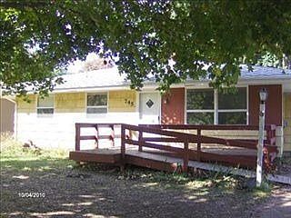 1st image of 745 Golden Ave