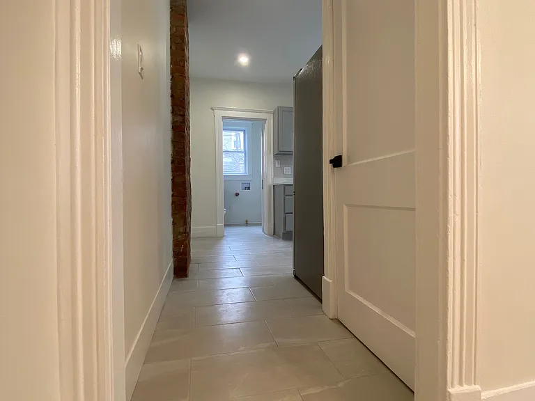 129 Beech St — Photo 11
