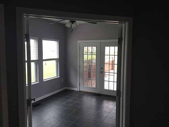 3rd image of 7131 Blue Holly Dr