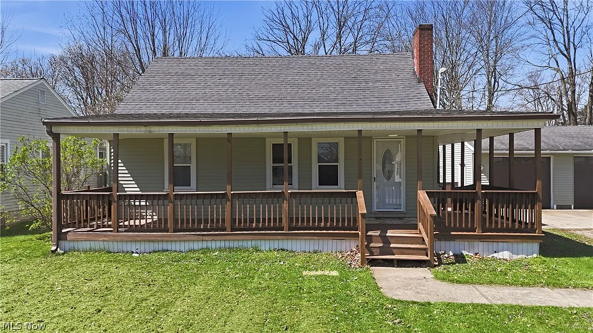349 Michigan Ave photo 1