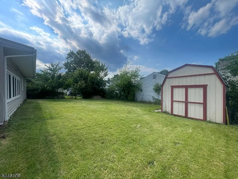 19 W Francis St — Photo 24