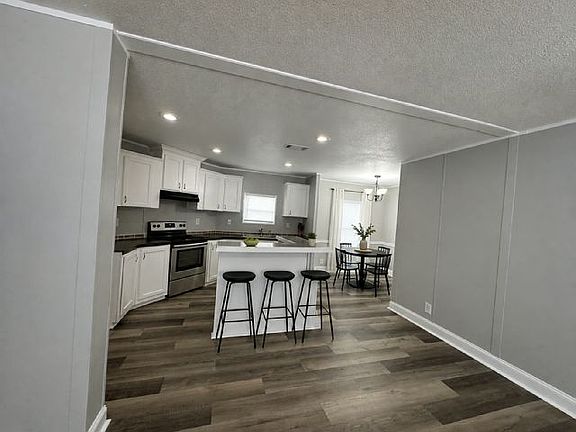 3rd image of 9409 Paradise Dr #195
