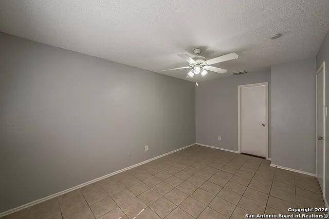 7524 Oak Chase — Photo 23