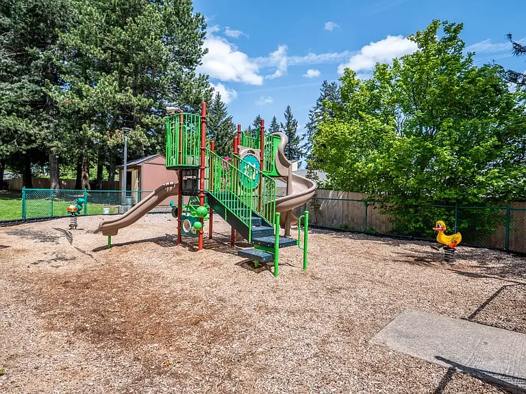 39501 Evans St — Photo 9