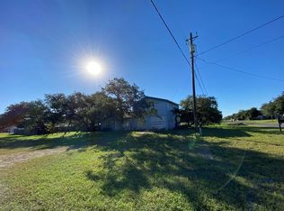 828 N Terry St, Rockport, TX 78382