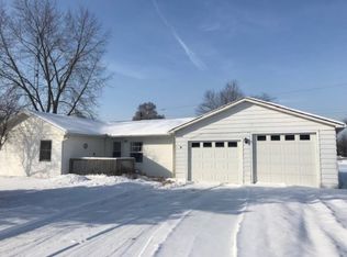 3314 Valley Dr, Adrian, MI 49221