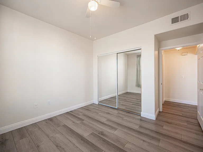 8555 W Russell Rd #2062 — Photo 30