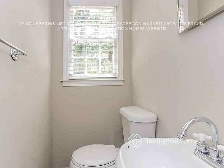 631 Shannon Green Cir SW — Photo 15
