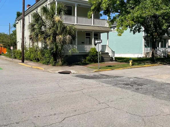 415 E Park Ave APT C, Savannah, GA 31401