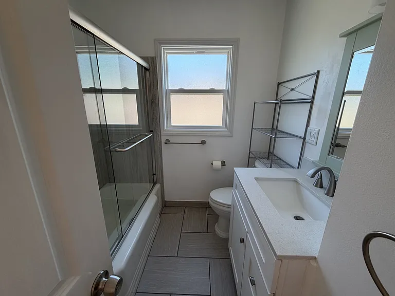 Full-size hallway bathroom