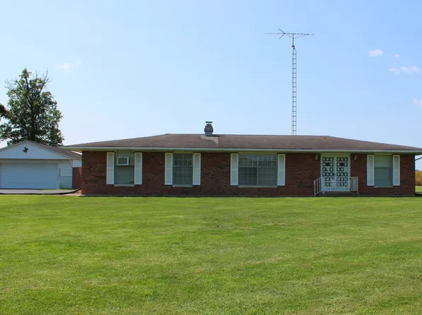 13997 N Tolle Ln, Mount Vernon, IL 62864