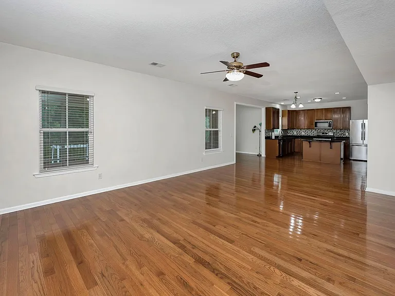 201 Hammock Dr — Photo 20
