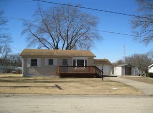 5630 Colorado Dr SW, Cedar Rapids, IA 52404