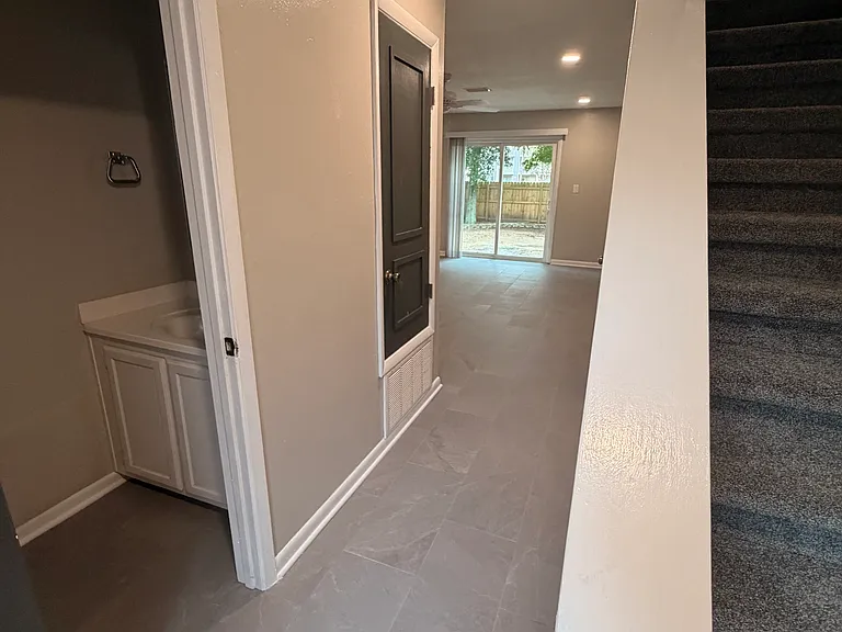 914 Tokalon Ct — Photo 4
