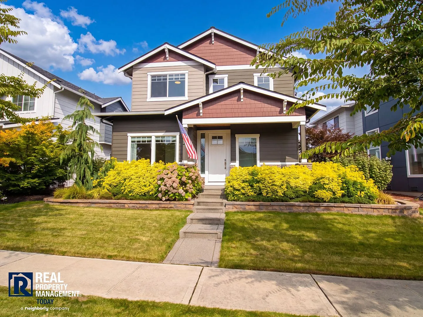 Beautiful Tehaleh Home with Office, A/C, Fenced Yard & EV Charger — Photo 1