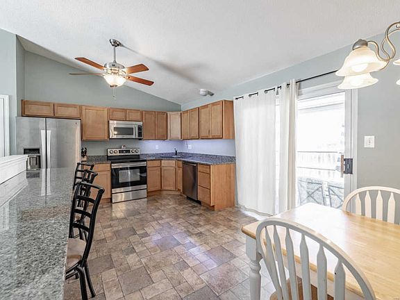 5th image of 7274 Emerald Forest Dr